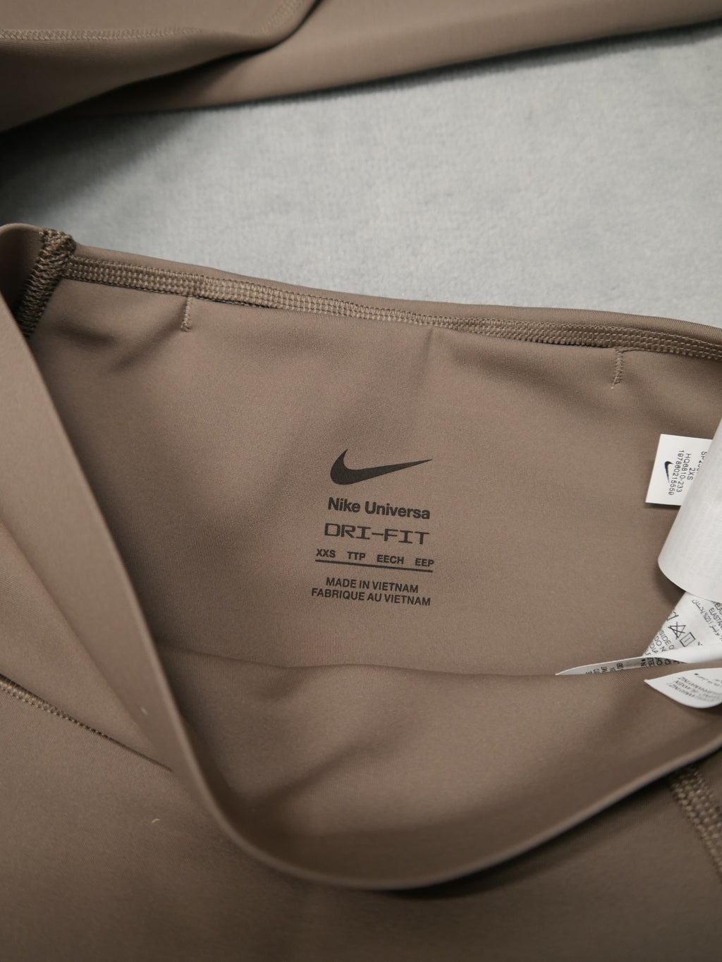 Nike Universa Leggings Damen