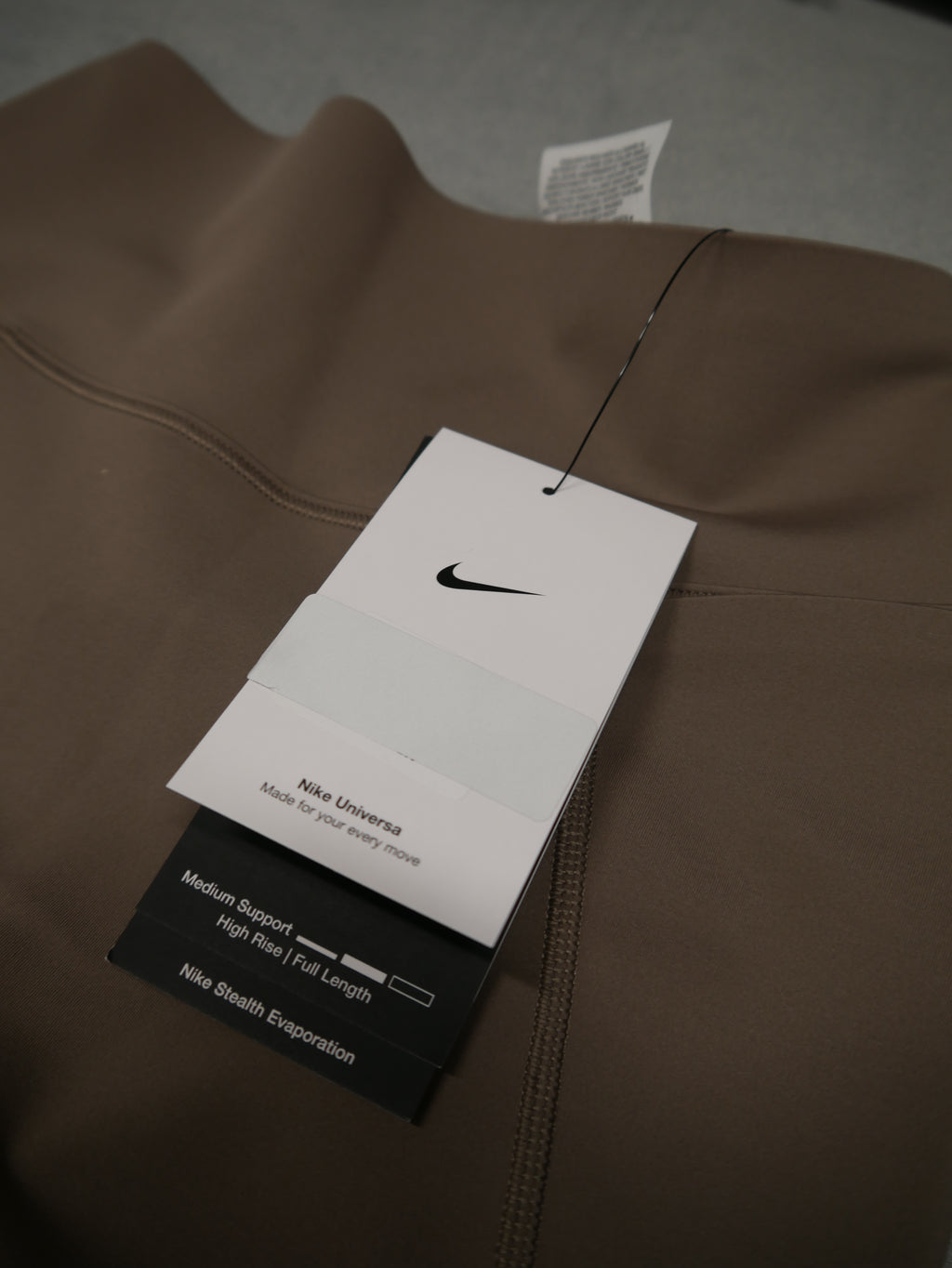 Nike Universa Leggings Damen