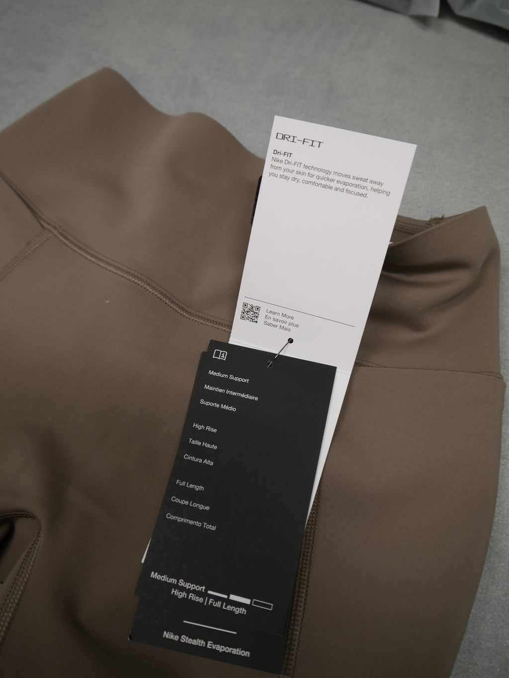 Nike Universa Leggings Damen