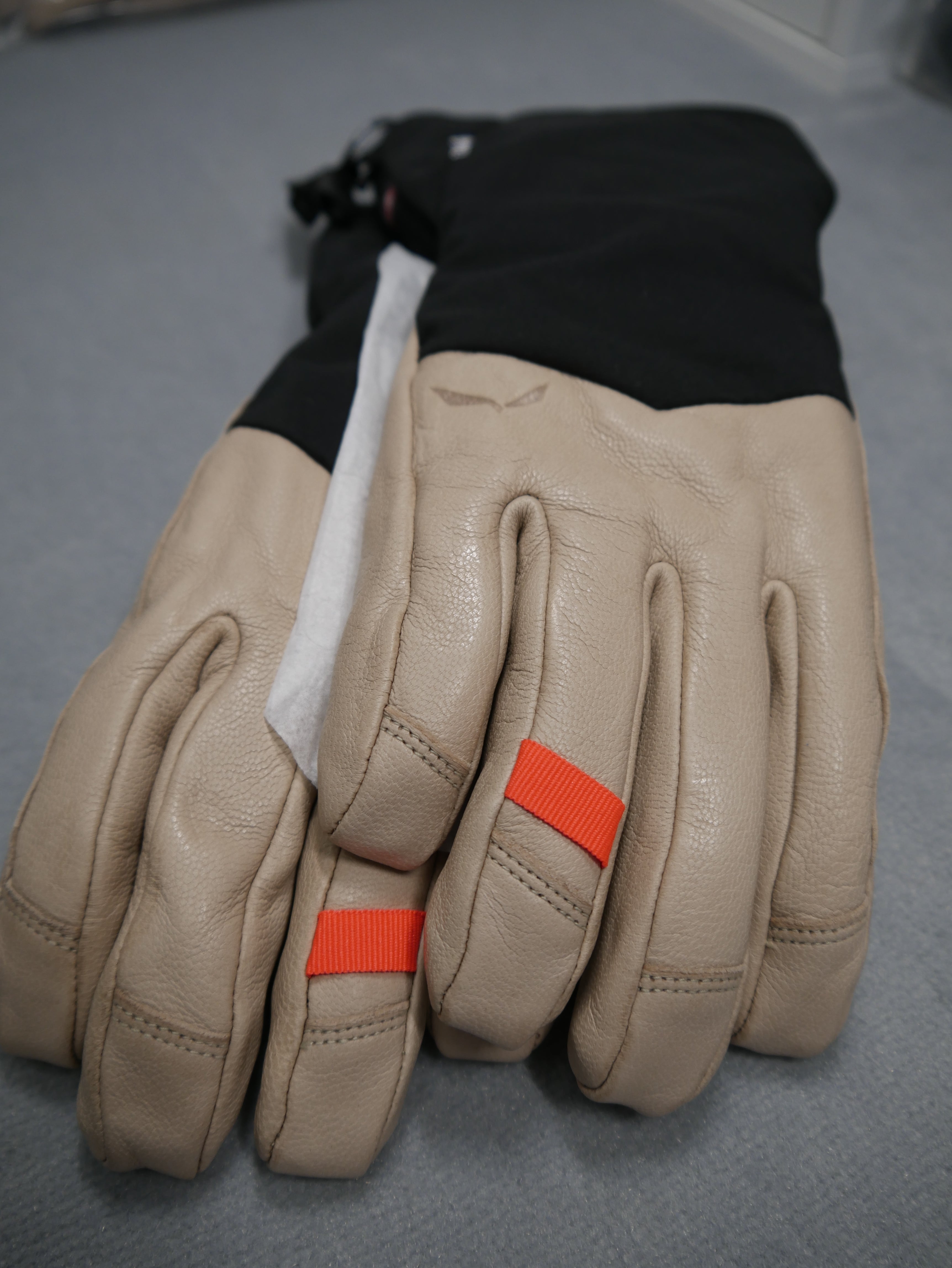 Salewa Ortles GTX Long Cuff Gloves