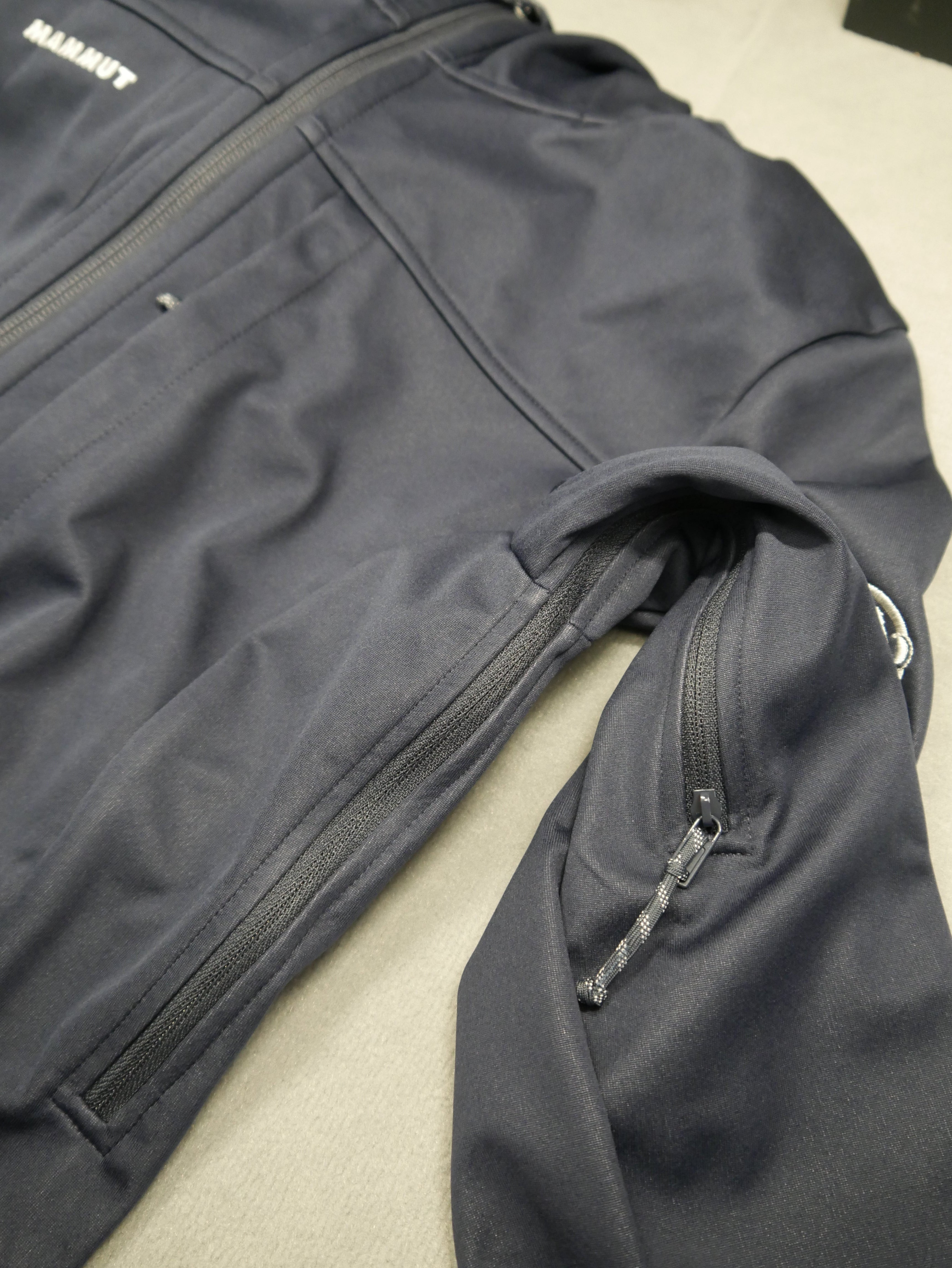 Mammut Ultimate VIII SO Hooded Jacket Women